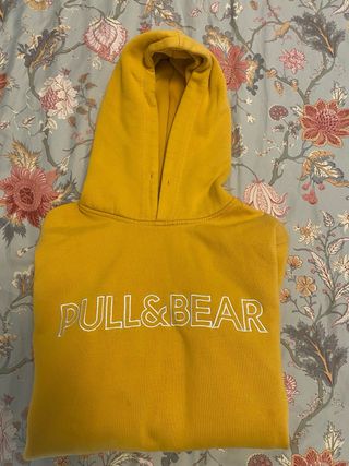 Sudadera Pull&Bear amarilla chico en talla S