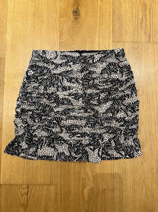 Falda Zara drapeada volantes Talla S