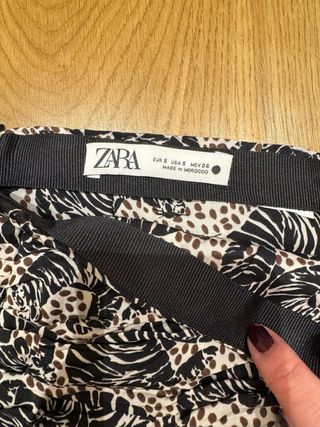 Falda Zara drapeada volantes Talla S