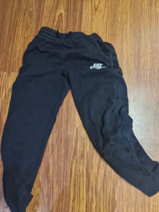 Pantalón chándal Nike negro
