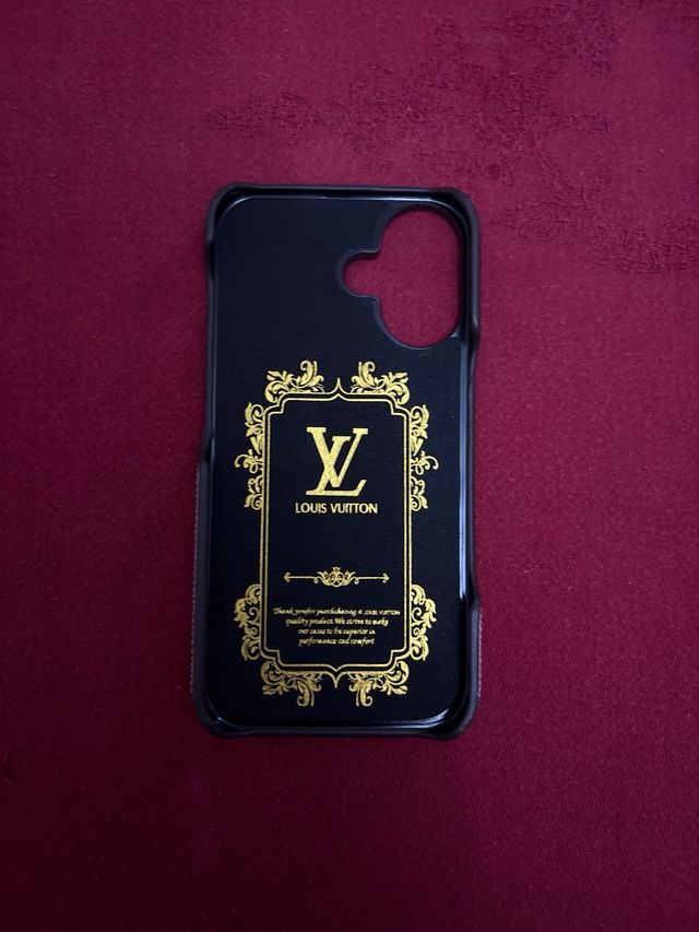 Cover Louis Vuitton iPhone 16