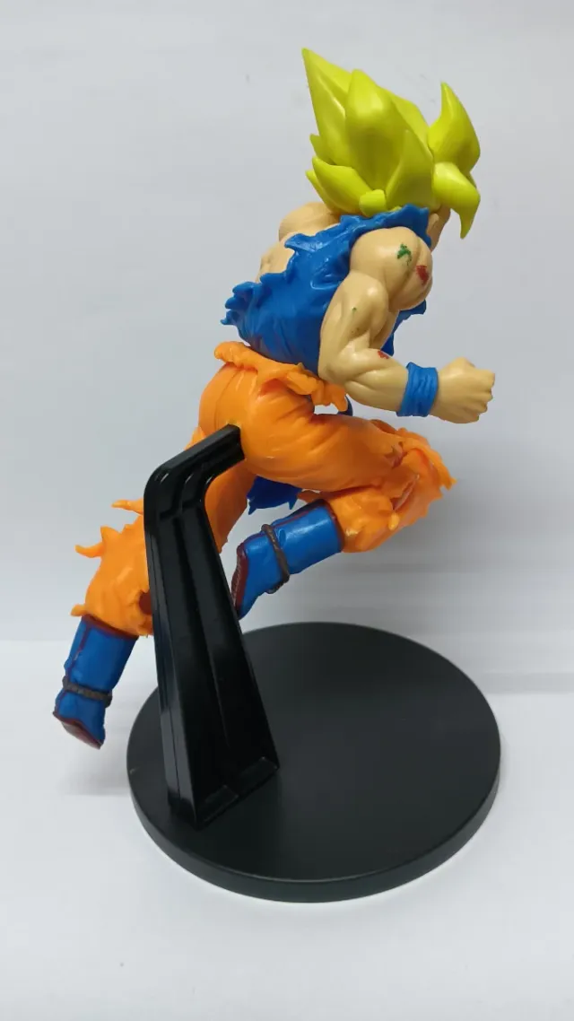 Figura Goku Super Saiyan