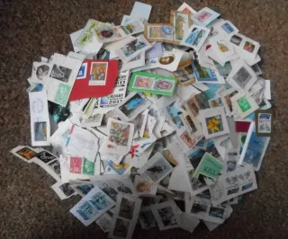 10.000 Sellos Mundiales con Papel