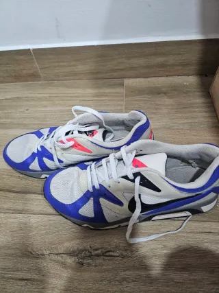 Zapatillas Nike Azules y Blancas