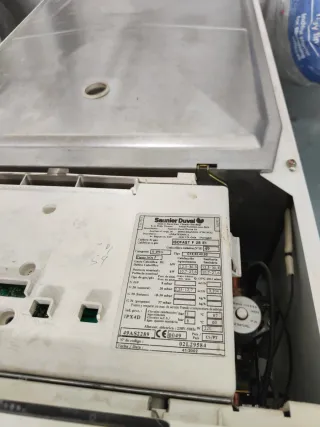 SAUNIER DUVAL ISOFAT F28 E1 Caldera