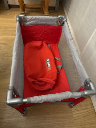 Cuna plegable para muñecos