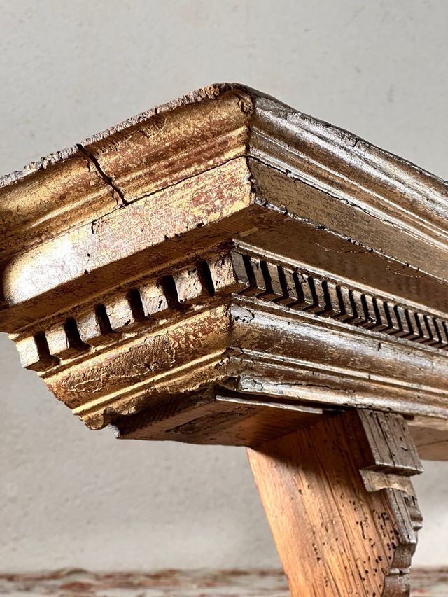 Balda antigua pan de oro