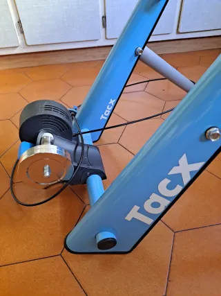 Rodillo Tacx y Rueda Trasera