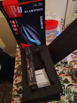 Gigabyte RX 6600 Eagle 8GB Tarjeta Gráfica