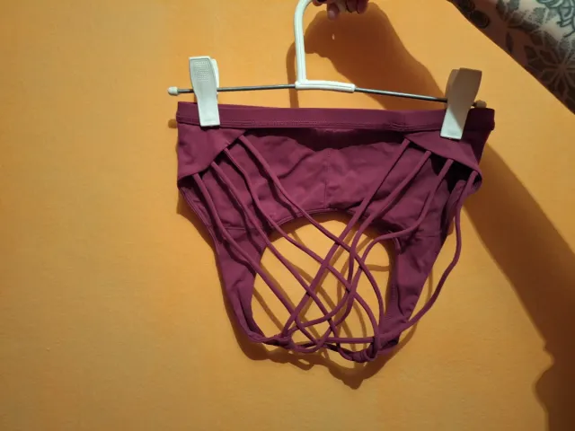 Tops deportivos mujer varios colores. Talla S