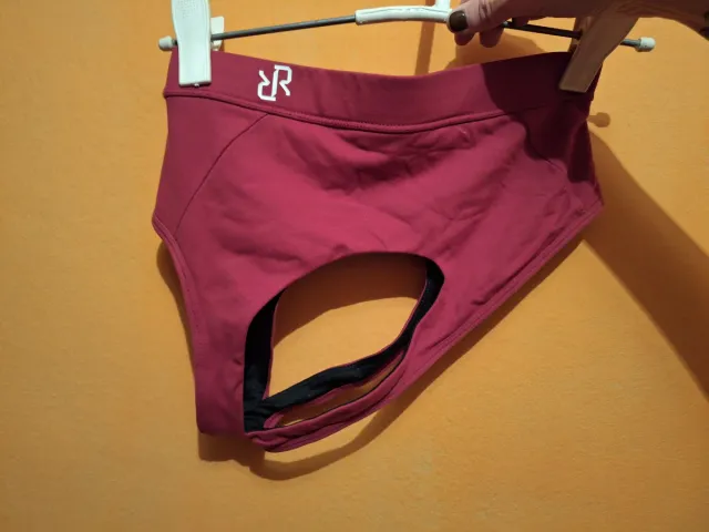 Tops deportivos mujer varios colores. Talla S