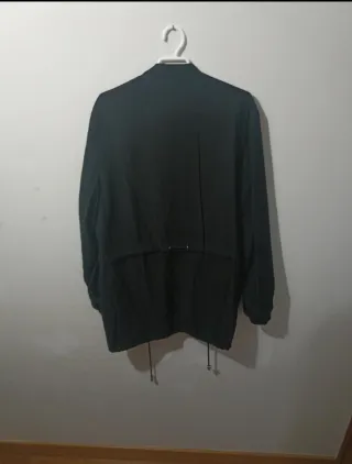 Parka larga fina negra