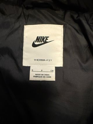 Anorak Nike chica negro