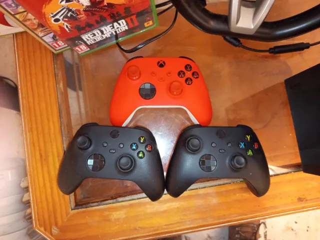 Pacchetto Xbox Series X + Accessori