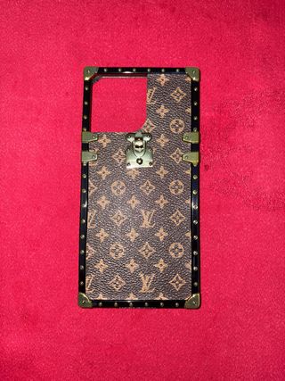 Cover Louis Vuitton Monogram iPhone 16 pro max