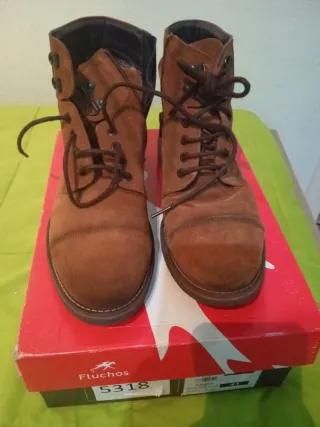 Botas de hombre marrones