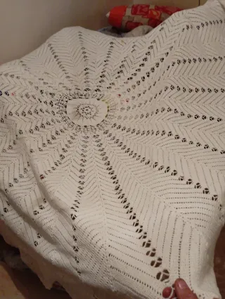 Ropa de camilla crochet blanca