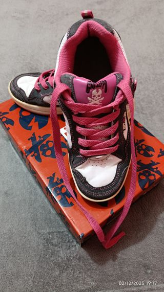 Playeras Giros Eppo N34 grises y rosas