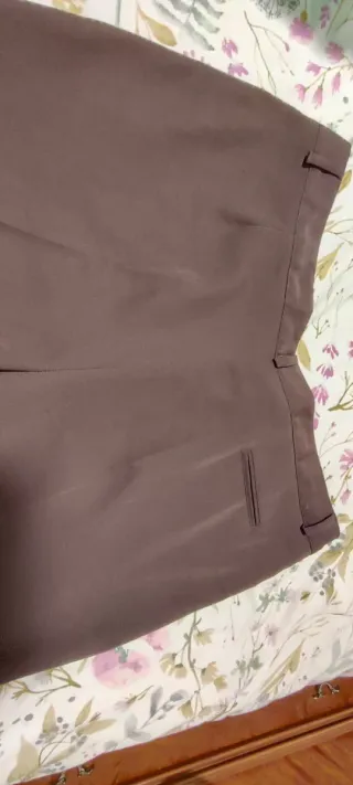 Pantalones marrones BELLACIA talla 52