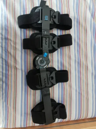 Rodillera ortopédica ajustable