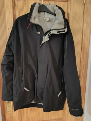 Cazadora hombre negra y gris