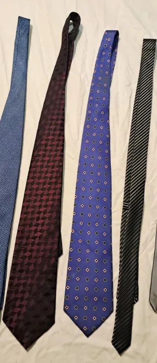 Lote de 11 corbatas de caballero a elegir