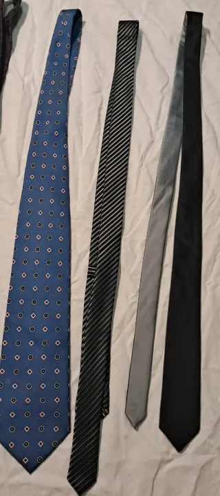 Lote de 11 corbatas de caballero a elegir