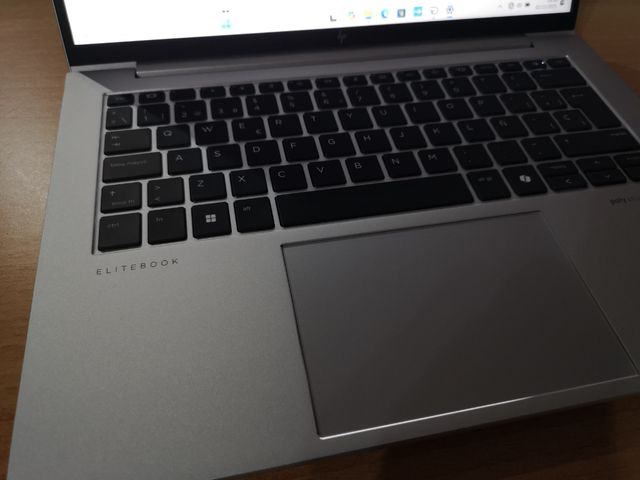 Portátil HP Elitebook 845 G11 Plata