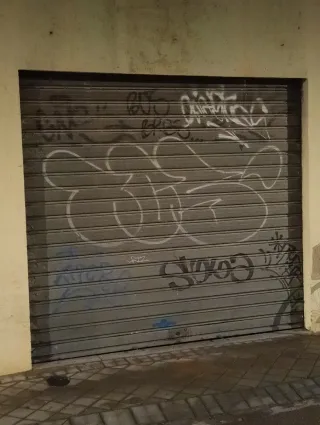 Persiana metálica enrollable