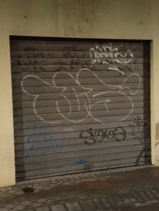 Persiana metálica enrollable