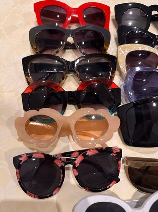 Lotto 13 occhiali da sole assortiti