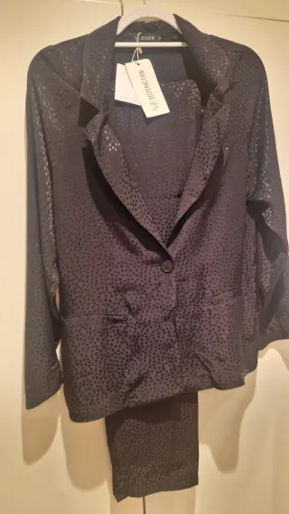 Traje negro fiesta chaqueta y pantalón