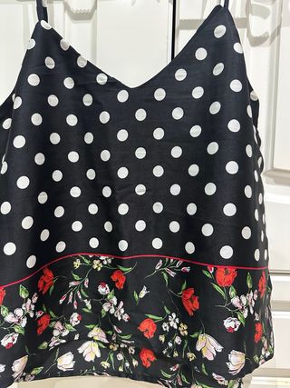 Camiseta tirantes lunares y flores Talla M