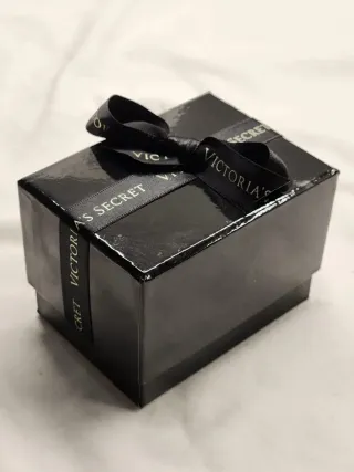 Pulsera Victoria's Secret Dorada con Cristales