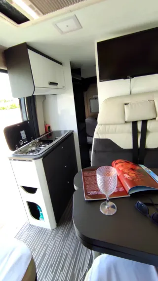 AUTOCARAVANA CAMPER McLouis menfys 3 maxi s-line 2023