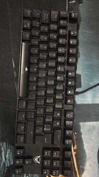 Teclado Mecánico Gamer RGB Negro y Rojo