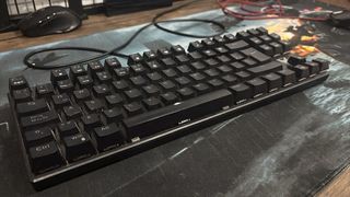 Teclado Mecánico Gamer RGB Negro y Rojo