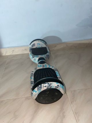 Hoverboard con diseño moderno