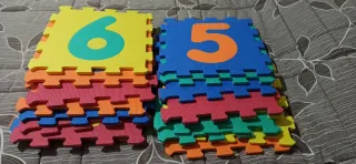 Tappeto morbido puzzle numeri e lettere misti
