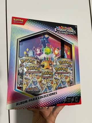 Álbum Pokémon Evoluciones Prismáticas + 5 Sobres