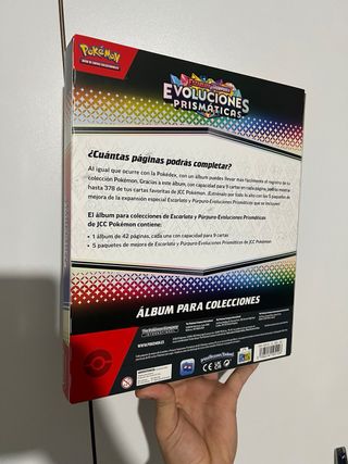 Álbum Pokémon Evoluciones Prismáticas + 5 Sobres