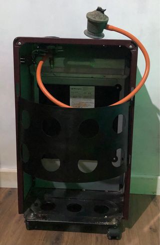 Estufa llama azul negra