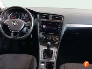 Volkswagen Golf Advance 1.0 TSI