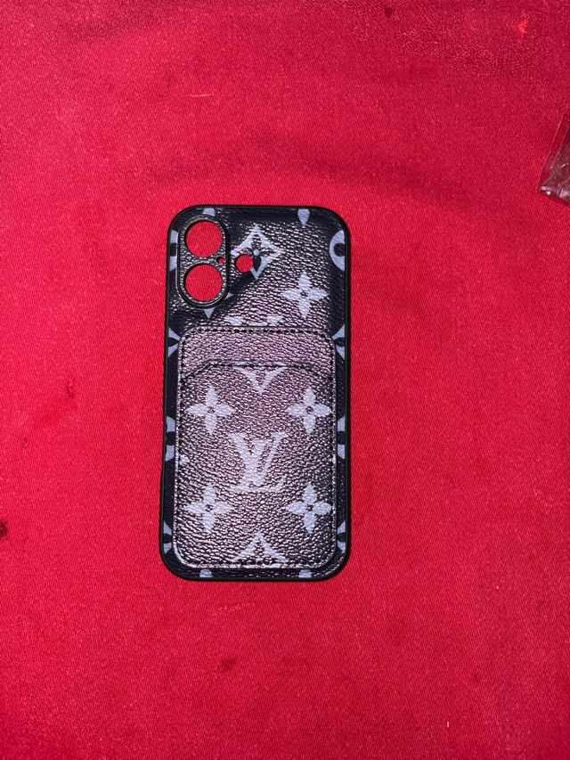 Cover Louis Vuitton iPhone 16