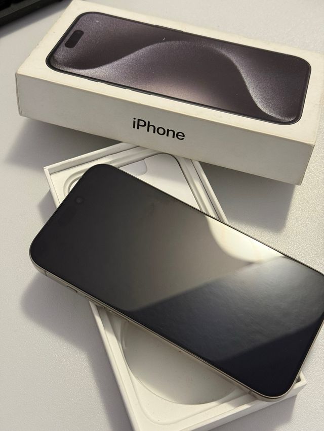 iPhone 15 Pro 128 GB 100% funzionante