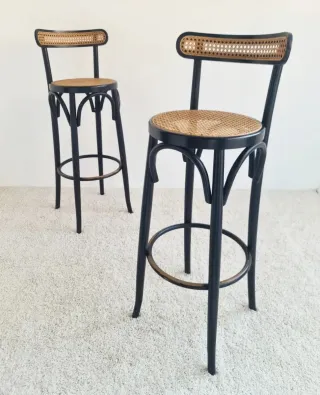 2 Taburetes estilo THONET. Francia, 70s.