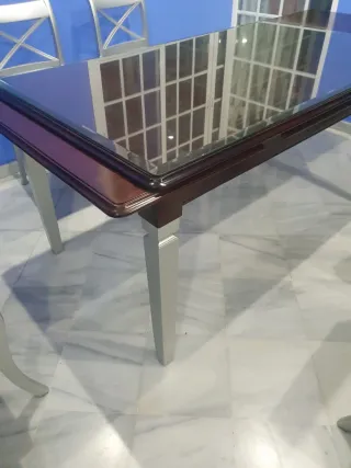 Mesa extensible caoba con cristal