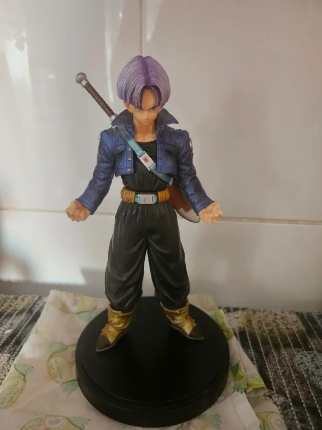 Figura Dragon Ball Trunks