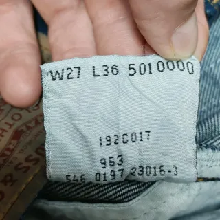 Levi's USA 501 Shrink-To-Fit USA Raw Denim 90s