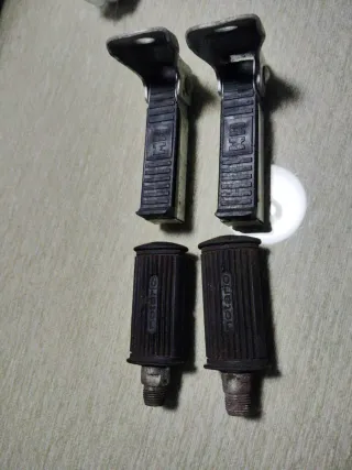 Juego Estriberas Reposa Pies Moto Antigua